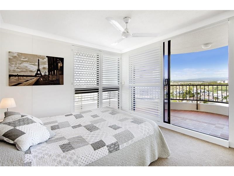 Broadwater Shores 9 Bayview Street, Runaway Bay QLD 4216