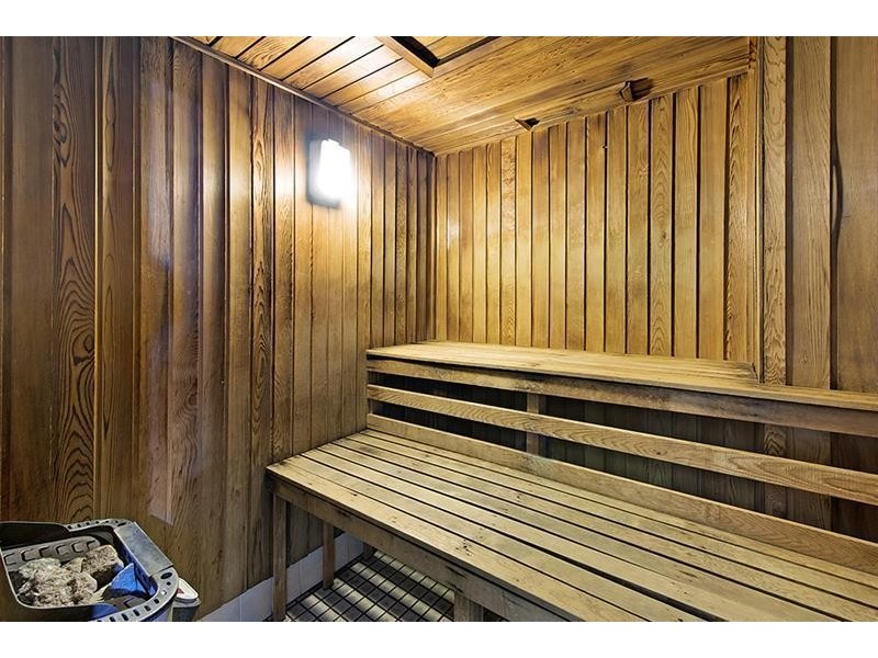 Broadwater Shores 9 Bayview Street, Runaway Bay QLD 4216