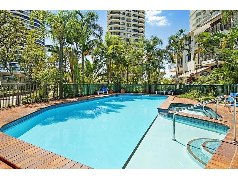 Broadwater Shores 9 Bayview Street, Runaway Bay QLD 4216