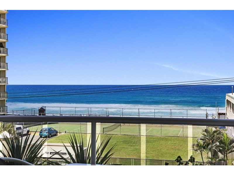 ‘XANADU EAST’ 59 Pacific  Street, Main Beach QLD 4217