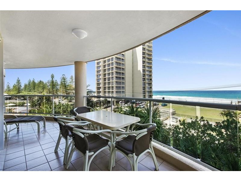 ‘XANADU EAST’ 59 Pacific  Street, Main Beach QLD 4217