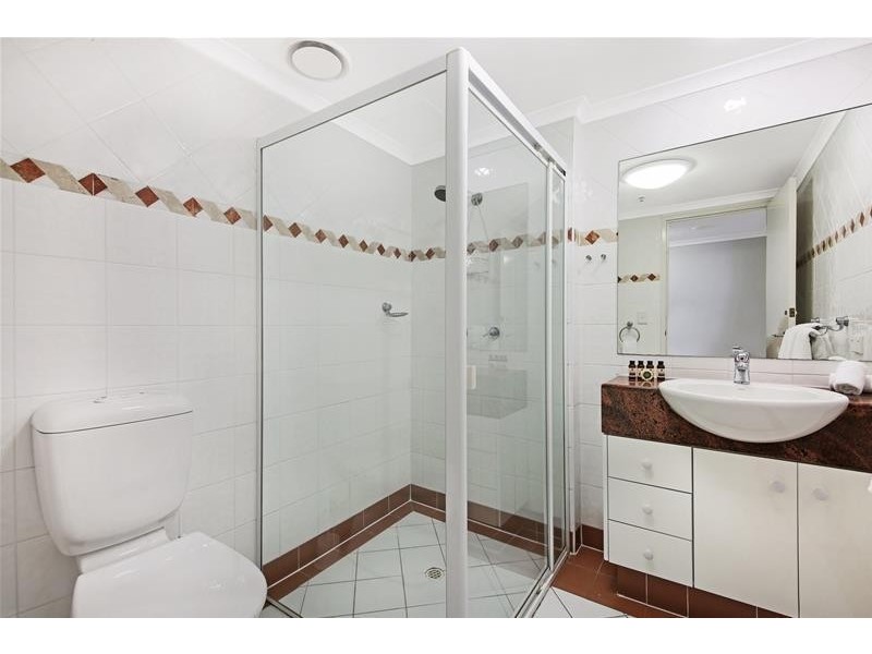 ‘XANADU EAST’ 59 Pacific  Street, Main Beach QLD 4217