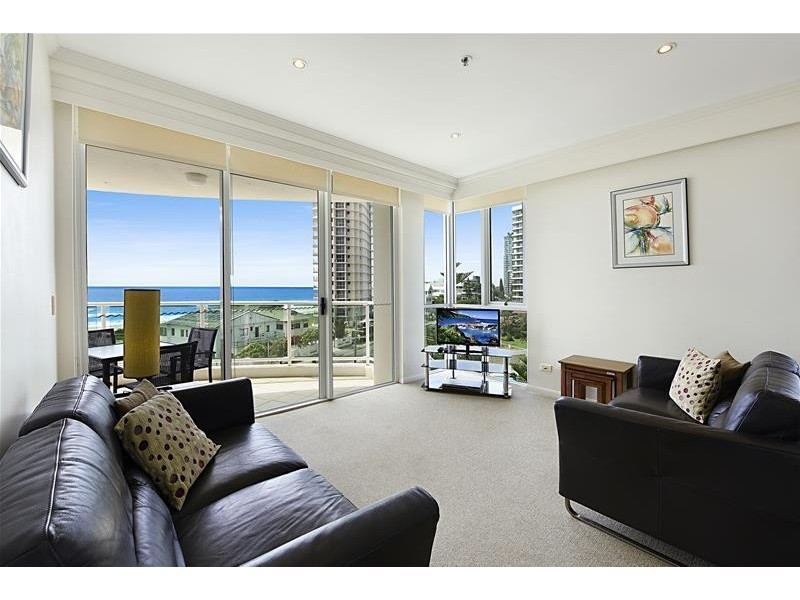 ‘PACIFIC VIEWS’ 5 Woodroffe Avenue, Main Beach QLD 4217