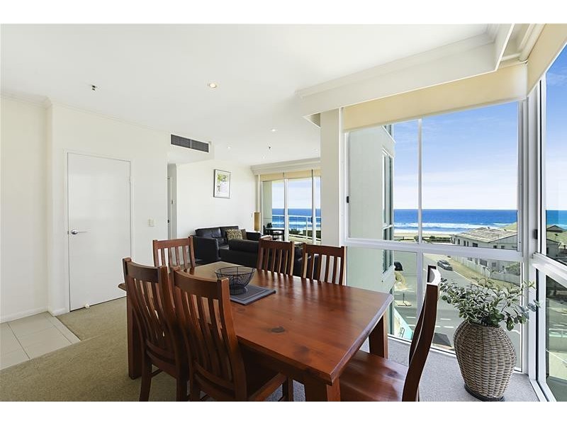 ‘PACIFIC VIEWS’ 5 Woodroffe Avenue, Main Beach QLD 4217