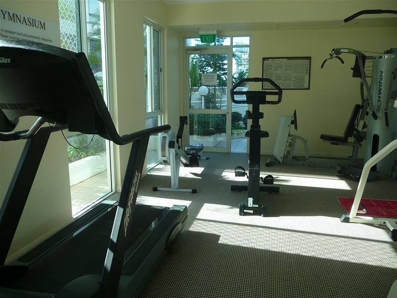 ‘PACIFIC VIEWS’ 5 Woodroffe Avenue, Main Beach QLD 4217