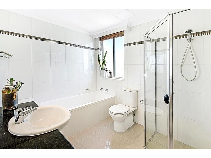 ‘PACIFIC VIEWS’ 5 Woodroffe  Avenue, Main Beach QLD 4217