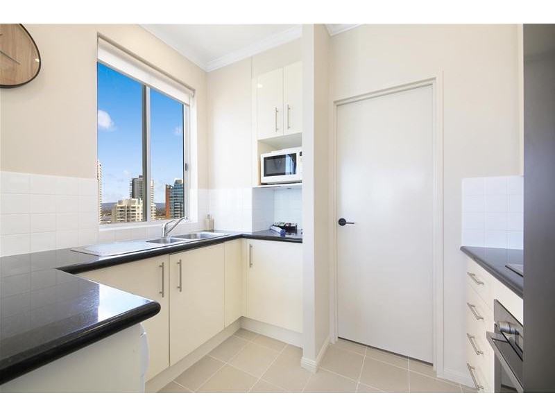 ‘PACIFIC VIEWS’ 5 Woodroffe Avenue, Main Beach QLD 4217