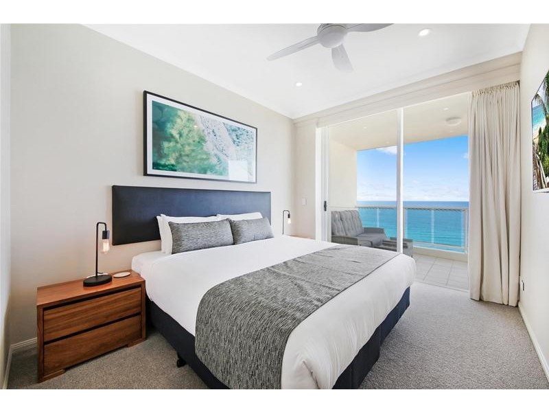 ‘PACIFIC VIEWS’ 5 Woodroffe Avenue, Main Beach QLD 4217