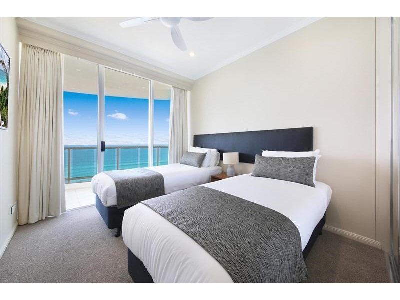 ‘PACIFIC VIEWS’ 5 Woodroffe Avenue, Main Beach QLD 4217