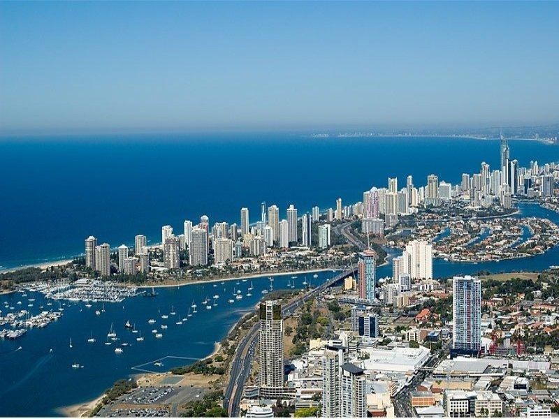 ‘GRAND MARINER’ 12 Commodore Drive, Paradise Waters QLD 4217