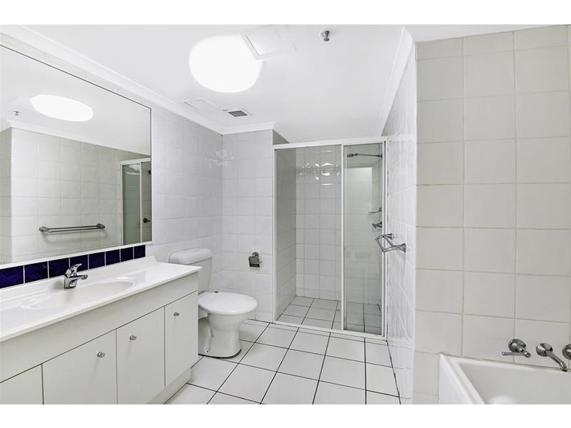 ‘THE MERITON’ 29 Woodroffe Avenue, Main Beach QLD 4217