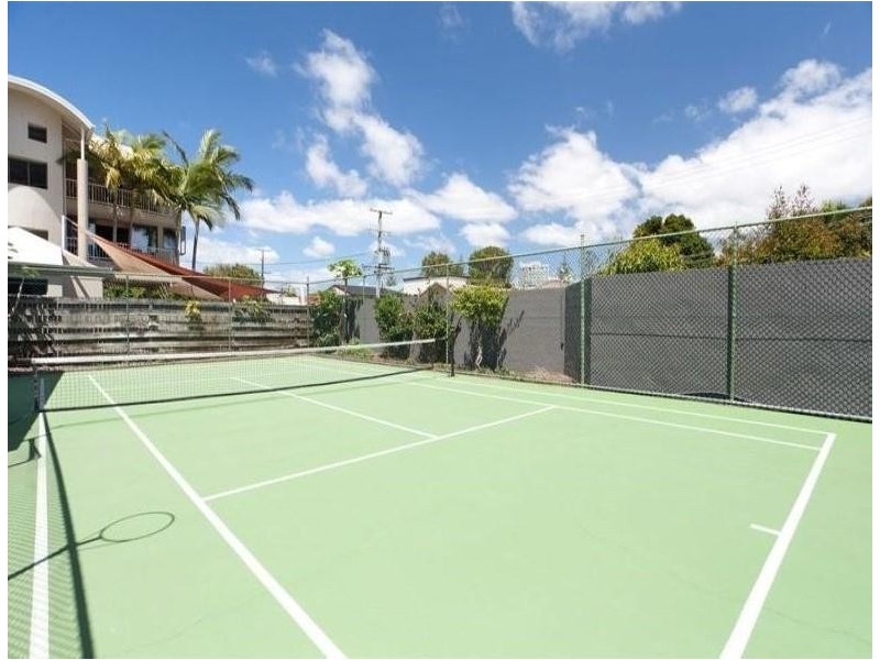 ‘Royal Surfrider’ Main Beach Parade, Main Beach QLD 4217