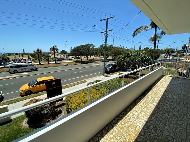 3/128 Marine Parade, Southport QLD 4215