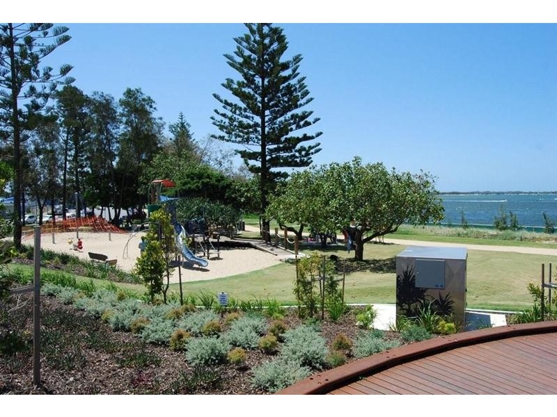 3/128 Marine Parade, Southport QLD 4215