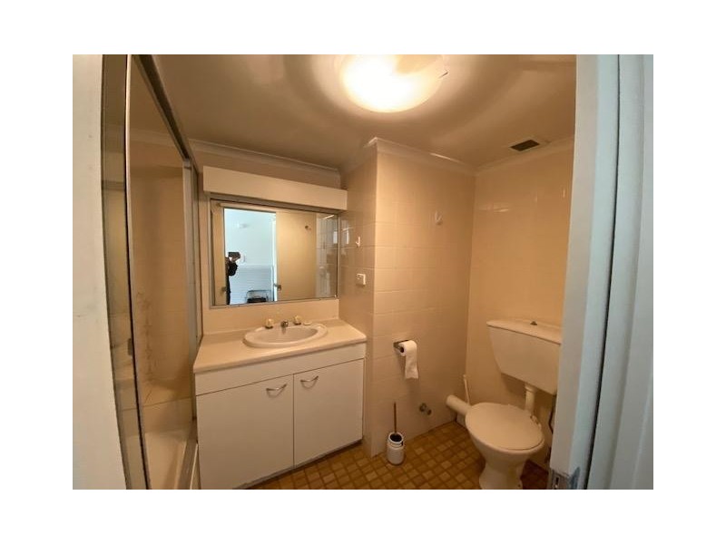 ‘Centrepoint’ 67 Ferny Avenue, Surfers Paradise QLD 4217