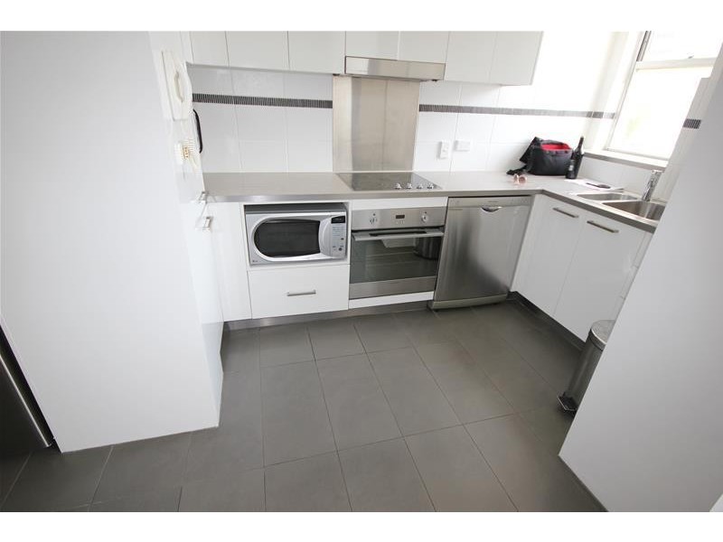 15 Pacific Street ‘Monte Video’, Main Beach QLD 4217