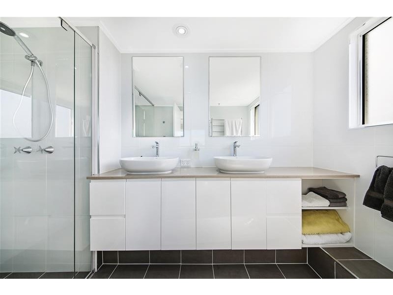 ‘XANADU NORTH’ 59 Pacific Street, Main Beach QLD 4217