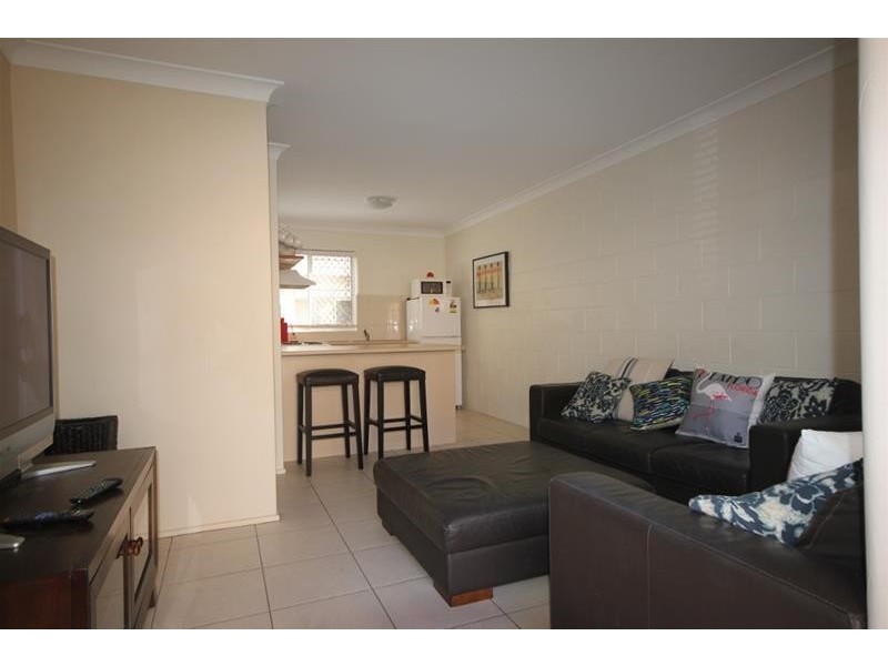 1/35 Breaker Street, Main Beach QLD 4217