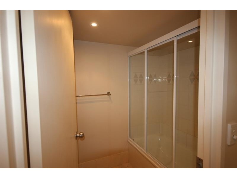 ‘CHIDORI COURT’ 1 Cronin Avenue, Main Beach QLD 4217