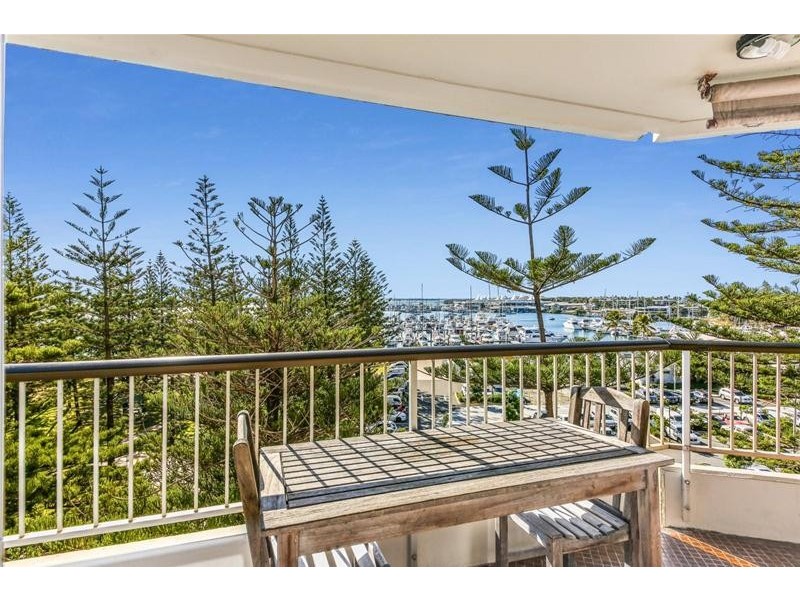 “Yachting Towers” 18 Macarthur Parade, Main Beach QLD 4217