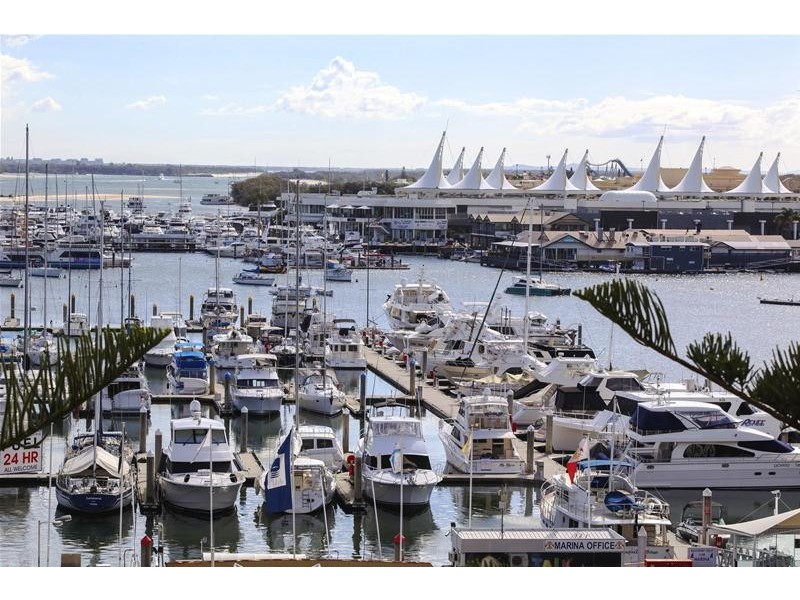“Yachting Towers” 18 Macarthur Parade, Main Beach QLD 4217