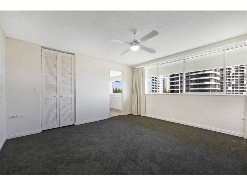 “Yachting Towers” 18 Macarthur Parade, Main Beach QLD 4217