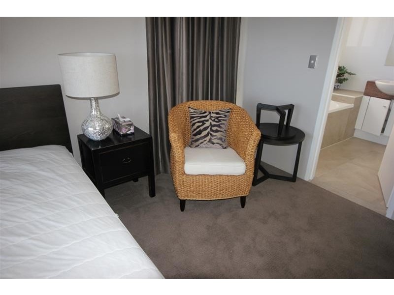 ‘Xanadu’ 59 Pacific  Street, Main Beach QLD 4217