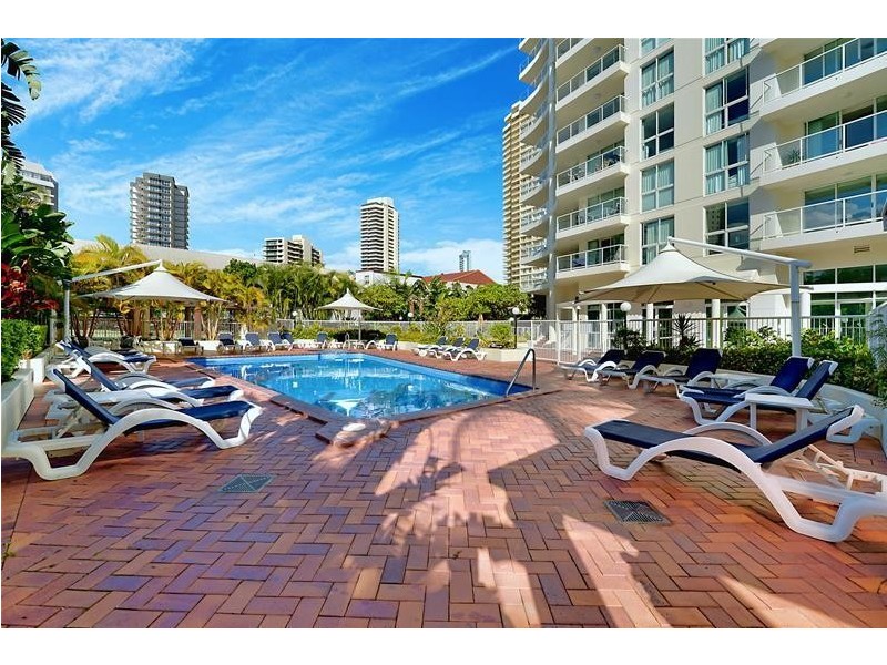 42/’The Crest’ 15 Breaker Street, Main Beach QLD 4217