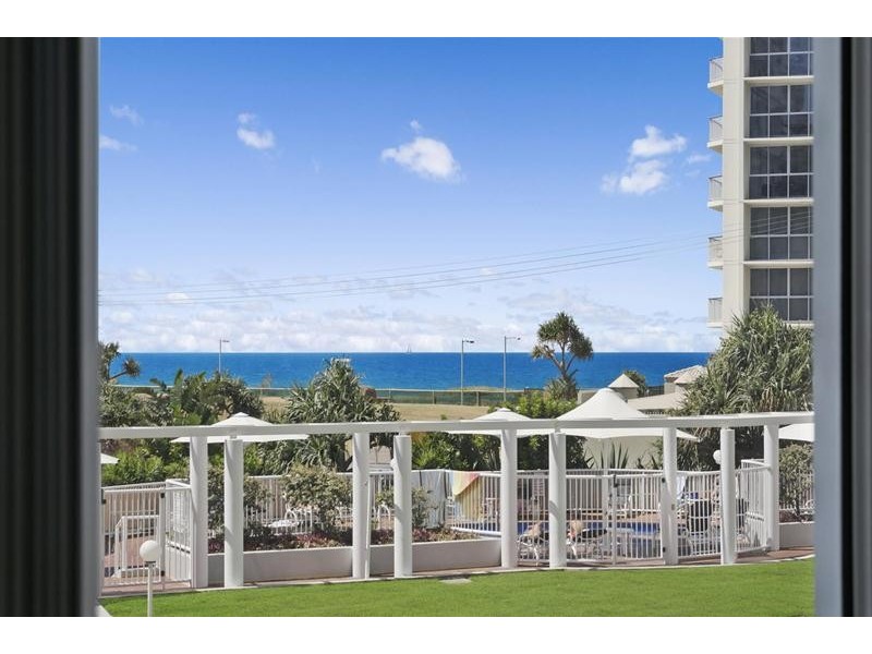 ‘XANADU NORTH’ 59 Pacific Street, Main Beach QLD 4217