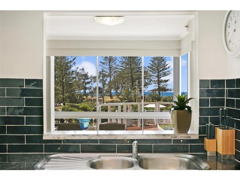 ‘XANADU NORTH’ 59 Pacific Street, Main Beach QLD 4217