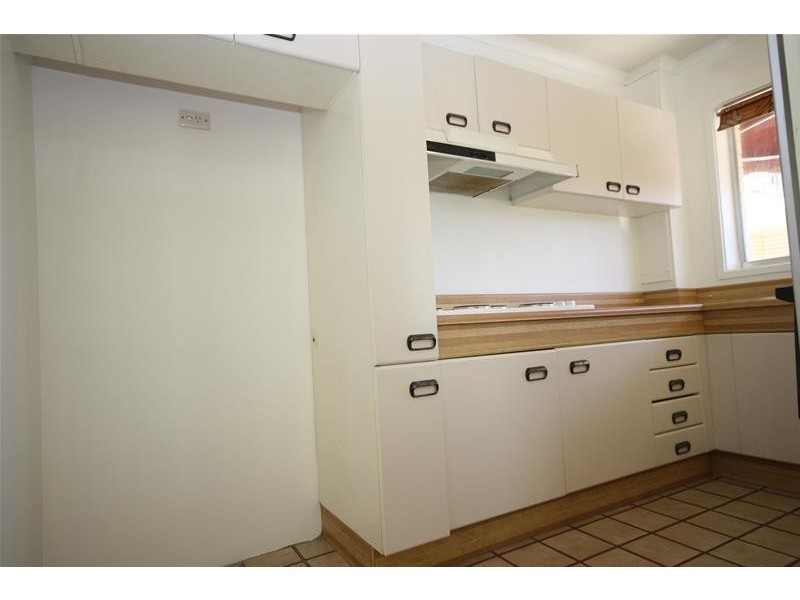 ‘Riverbend’ 192 Ferny Avenue, Surfers Paradise QLD 4217