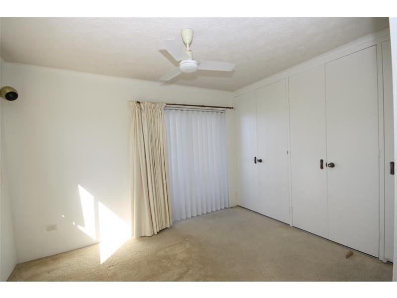 ‘Riverbend’ 192 Ferny Avenue, Surfers Paradise QLD 4217