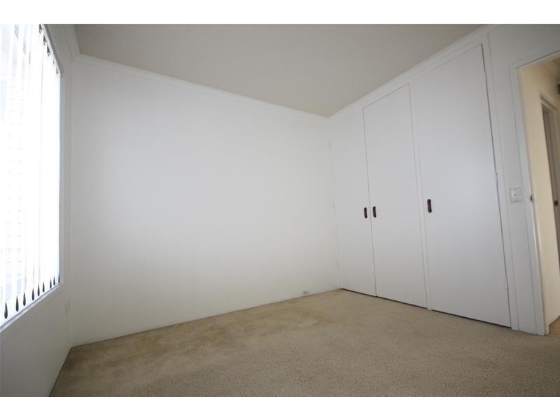 ‘Riverbend’ 192 Ferny Avenue, Surfers Paradise QLD 4217