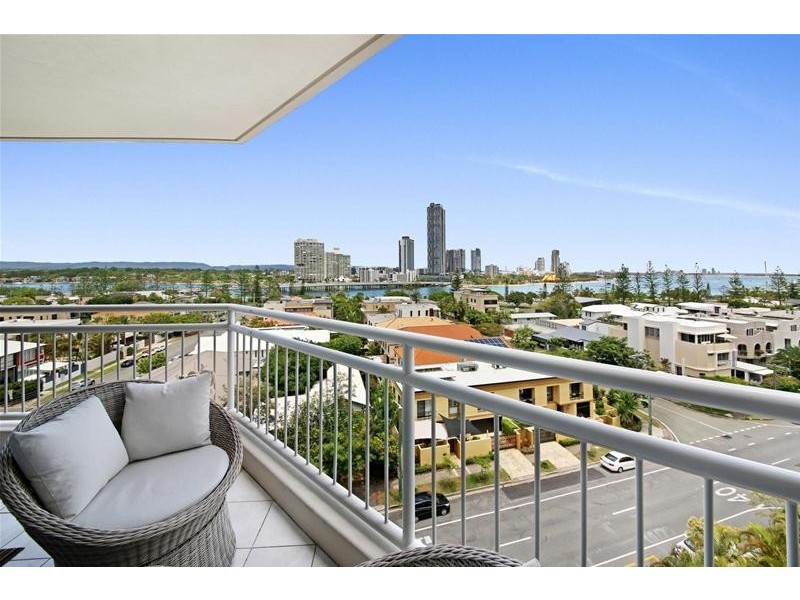 ‘OCEAN SANDS’ 11 Hughes Avenue, Main Beach QLD 4217