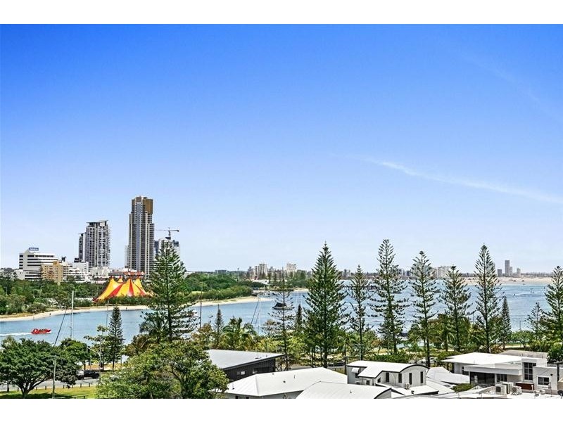 ‘OCEAN SANDS’ 11 Hughes Avenue, Main Beach QLD 4217