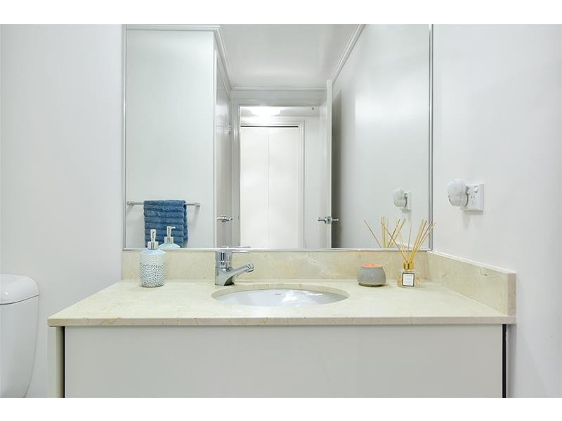 ‘LIBERTY PACIFIC’ 1 Lennie  Avenue, Main Beach QLD 4217