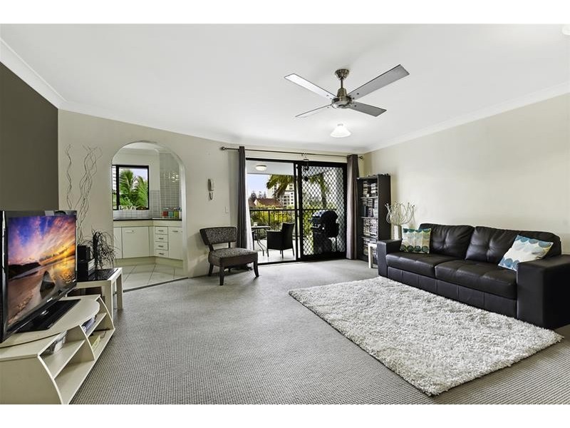 ‘SCALINADA’ 22 Woodroffe Avenue, Main Beach QLD 4217