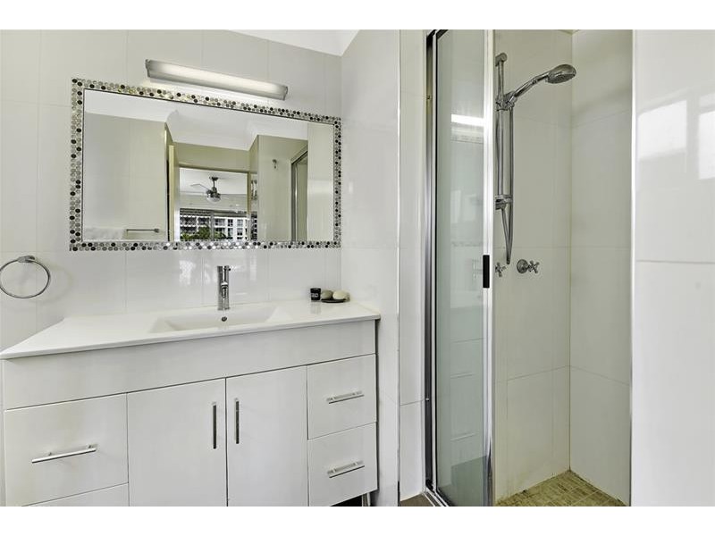 ‘SCALINADA’ 22 Woodroffe Avenue, Main Beach QLD 4217