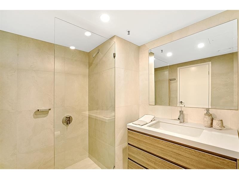 ‘LIBERTY PANORAMA’ 1 Lennie Avenue, Main Beach QLD 4217