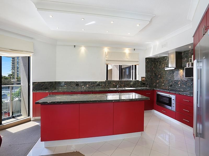 ‘ATLANTIS EAST’ 2 Admiralty Drive, Paradise Waters QLD 4217