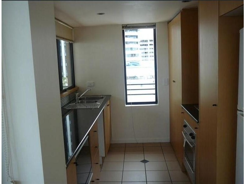 10 Albert Avenue, Broadbeach QLD 4218