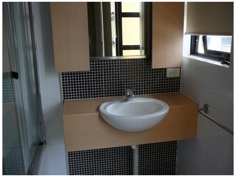 10 Albert Avenue, Broadbeach QLD 4218