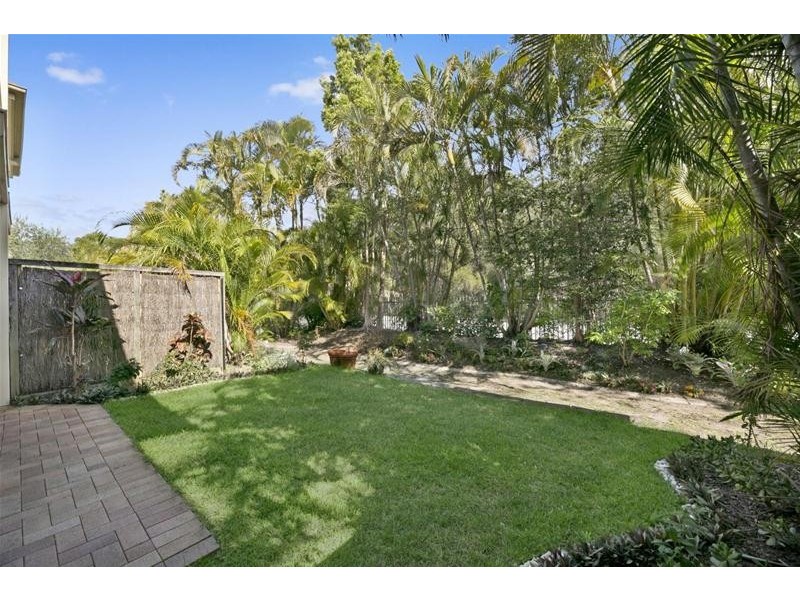 ‘Oasis Villas’ 100 Morala Avenue, Runaway Bay QLD 4216