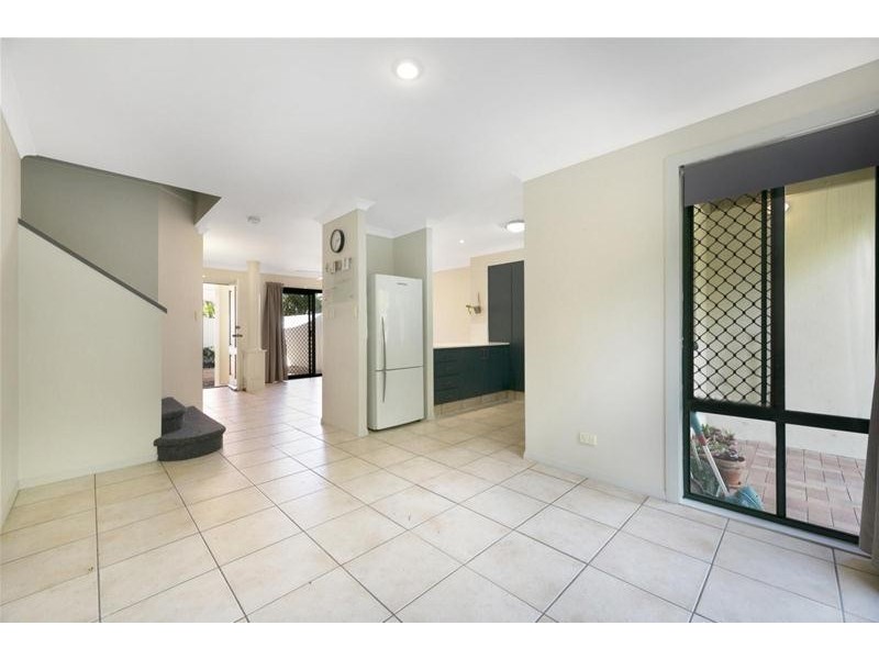 ‘Oasis Villas’ 100 Morala Avenue, Runaway Bay QLD 4216