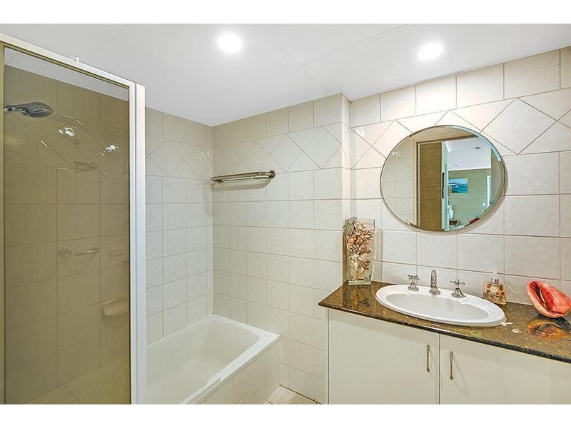 ‘NARROWNECK CT’ 204 Ferny  Avenue, Surfers Paradise QLD 4217