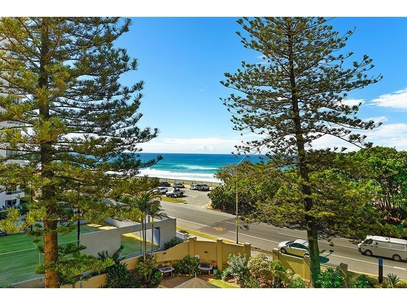 ‘NARROWNECK CT’ 204 Ferny  Avenue, Surfers Paradise QLD 4217