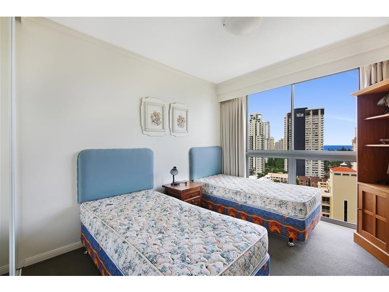 ‘The Crest’ 15-21 Breaker Street, Main Beach QLD 4217