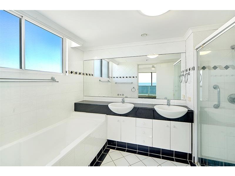 ‘XANADU EAST’ 59 Pacific Street, Main Beach QLD 4217