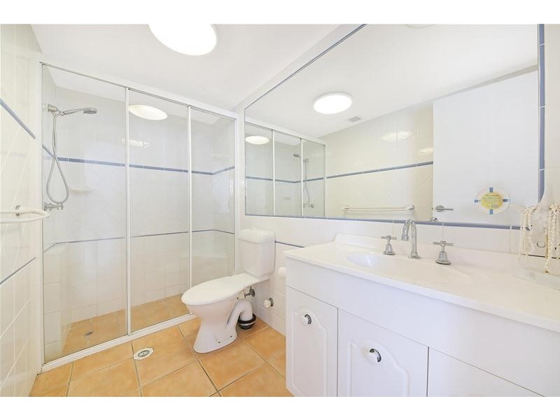 ‘CARRINGTON COURT’ 3 Main Beach Parade, Main Beach QLD 4217