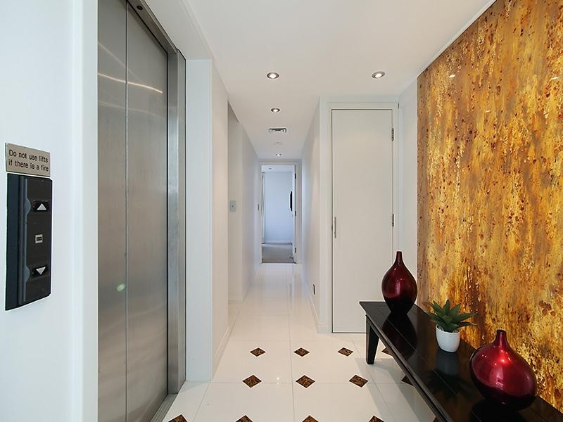 ‘Cable Beach’ 1 Cable  Street, Main Beach QLD 4217